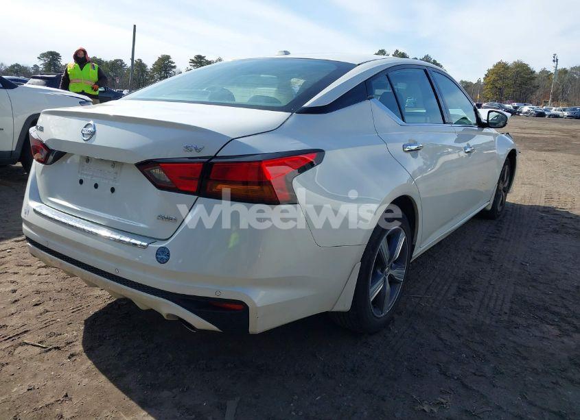 Photo 4 of 2020 Nissan Altima SV INTELLIGENT AWD (VIN 1N4BL4DW2LC253349)