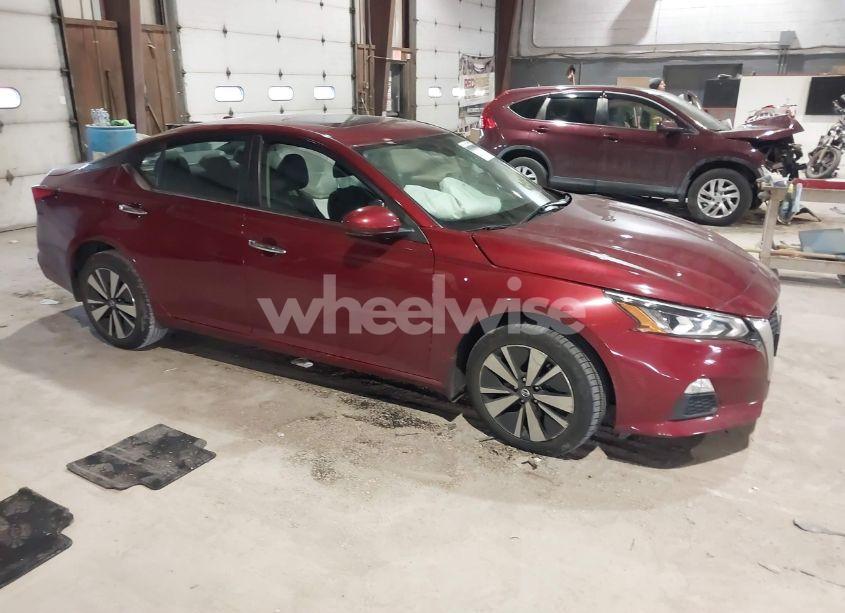 2021 Nissan Altima SV INTELLIGENT AWD (VIN 1N4BL4DW2MN302832) main photo