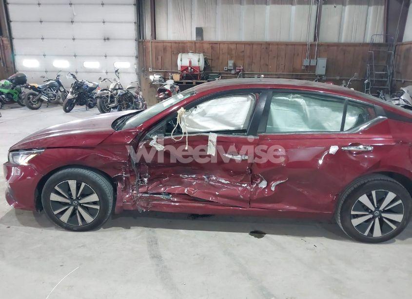 Photo 6 of 2021 Nissan Altima SV INTELLIGENT AWD (VIN 1N4BL4DW2MN302832)