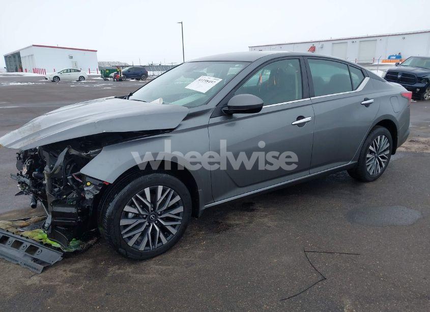 Photo 2 of 2023 Nissan Altima SV INTELLIGENT AWD (VIN 1N4BL4DW2PN407102)