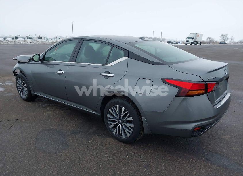 Photo 3 of 2023 Nissan Altima SV INTELLIGENT AWD (VIN 1N4BL4DW2PN407102)