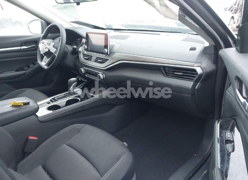 Photo 5 of 2023 Nissan Altima SV INTELLIGENT AWD (VIN 1N4BL4DW2PN407102)