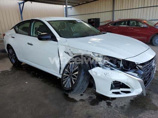 Photo 4 of 2025 NISSAN ALTIMA SV (VIN 1N4BL4DW2SN320549)