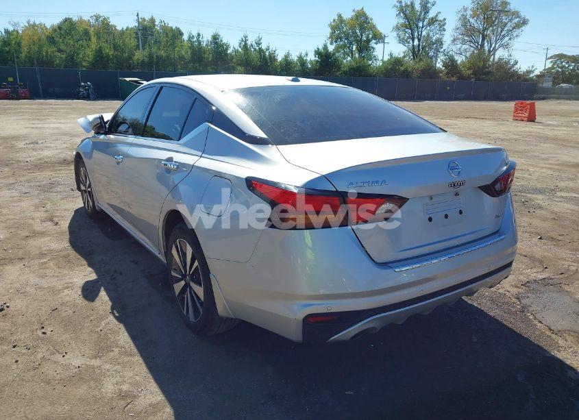Photo 3 of 2020 Nissan Altima SV INTELLIGENT AWD (VIN 1N4BL4DW3LC262481)