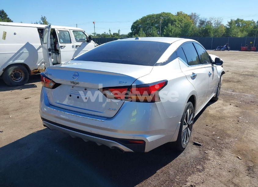 Photo 4 of 2020 Nissan Altima SV INTELLIGENT AWD (VIN 1N4BL4DW3LC262481)