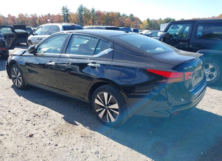 Photo 3 of 2022 Nissan Altima SV INTELLIGENT AWD (VIN 1N4BL4DW3NN408790)