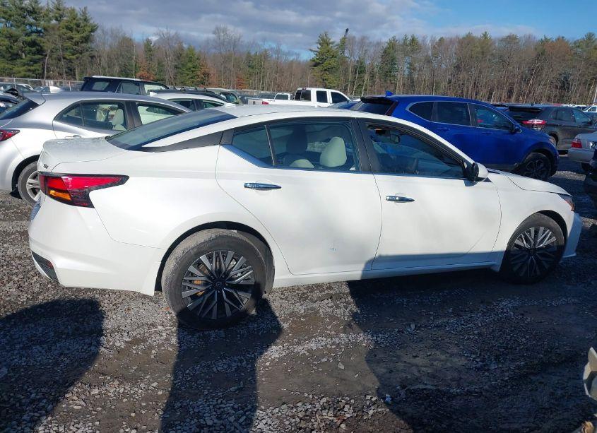 Photo 13 of 2023 Nissan Altima SV INTELLIGENT AWD (VIN 1N4BL4DW3PN402460)