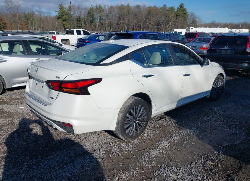 Photo 4 of 2023 Nissan Altima SV INTELLIGENT AWD (VIN 1N4BL4DW3PN402460)