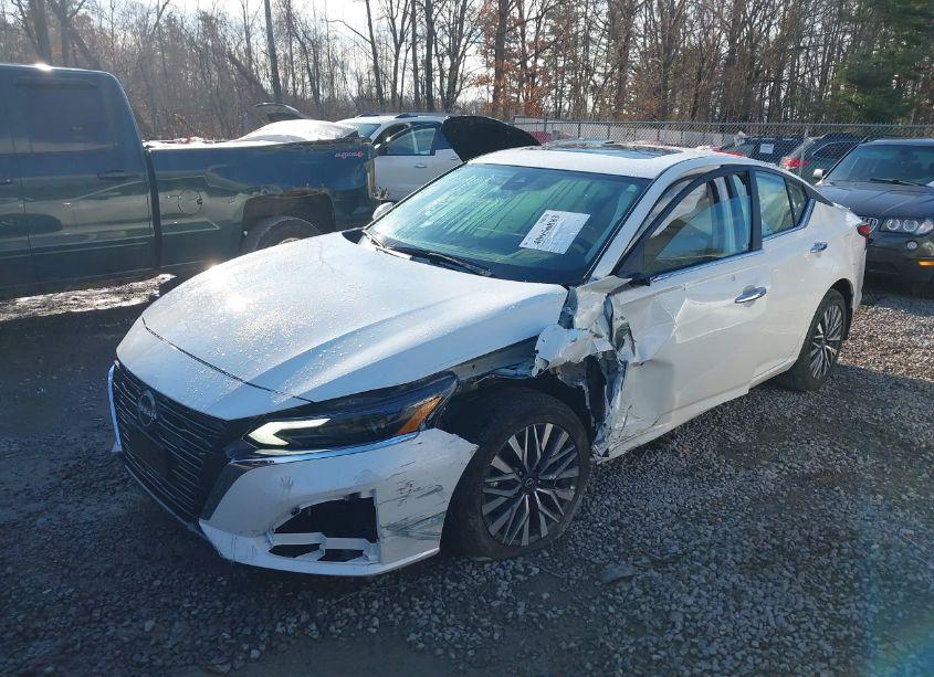 Photo 6 of 2023 Nissan Altima SV INTELLIGENT AWD (VIN 1N4BL4DW3PN402460)