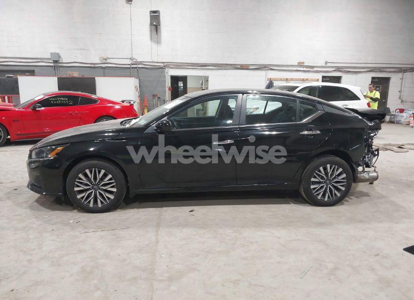 Photo 14 of 2023 Nissan Altima SV INTELLIGENT AWD (VIN 1N4BL4DW3PN422501)