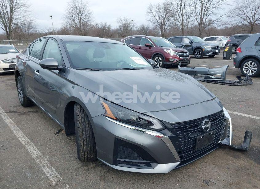 2024 Nissan Altima SV INTELLIGENT AWD (VIN 1N4BL4DW3RN323941) main photo