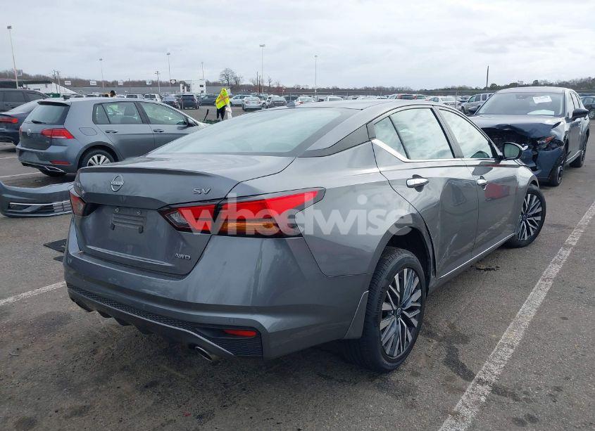 Photo 4 of 2024 Nissan Altima SV INTELLIGENT AWD (VIN 1N4BL4DW3RN323941)