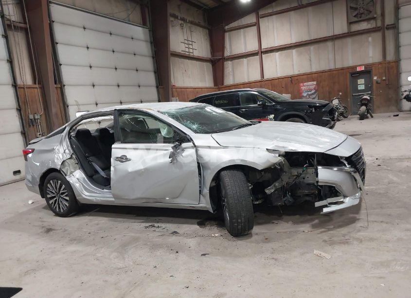 Photo 13 of 2024 Nissan Altima SV INTELLIGENT AWD (VIN 1N4BL4DW3RN401845)