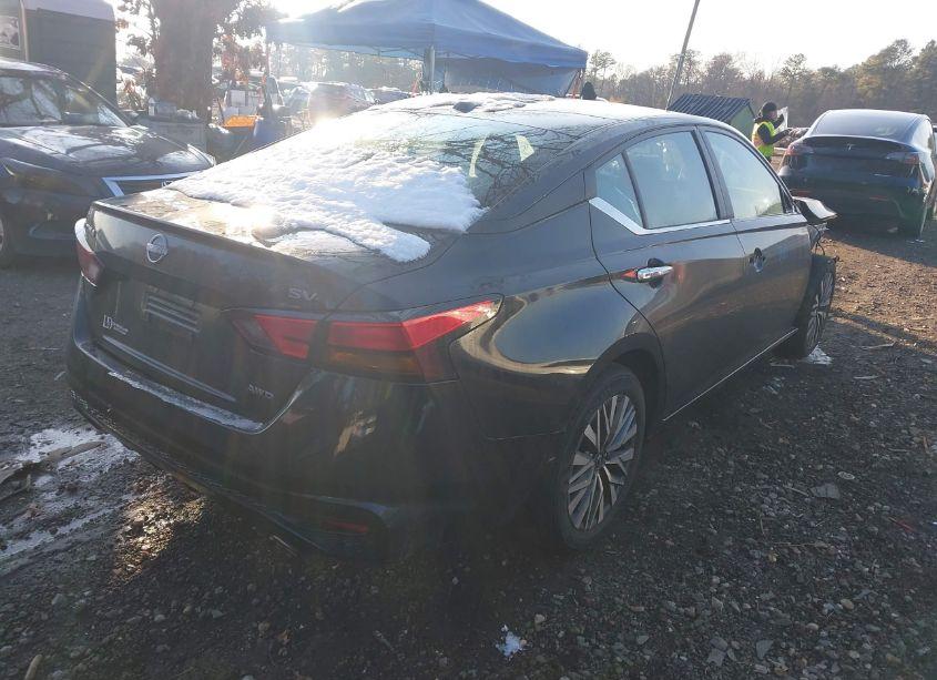 Photo 4 of 2024 Nissan Altima SV INTELLIGENT AWD (VIN 1N4BL4DW3RN428740)