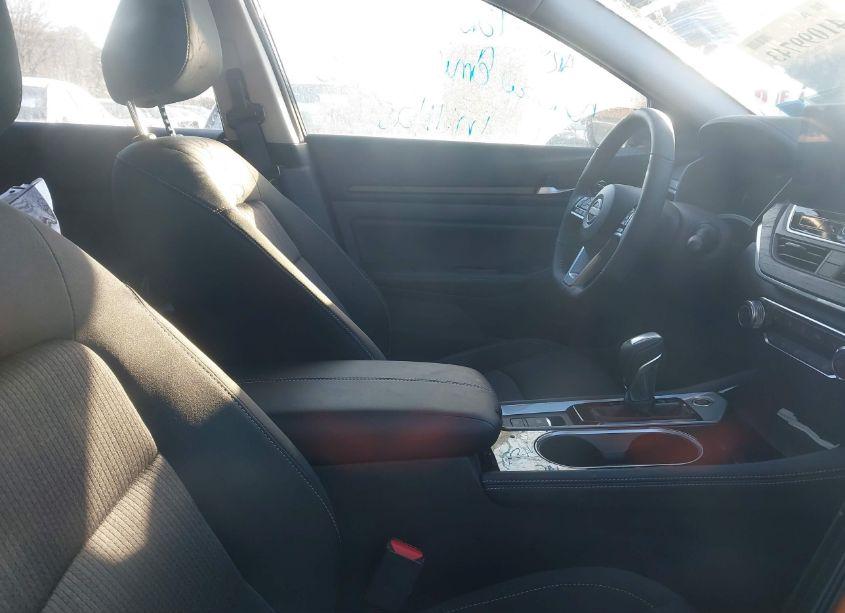 Photo 5 of 2024 Nissan Altima SV INTELLIGENT AWD (VIN 1N4BL4DW3RN428740)