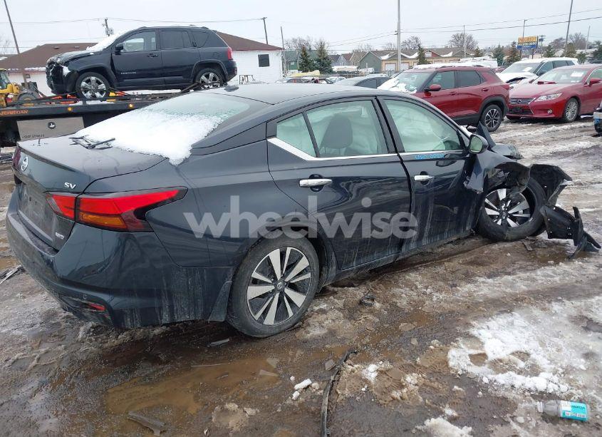 Photo 4 of 2019 Nissan Altima 2.5 SV (VIN 1N4BL4DW4KC133812)