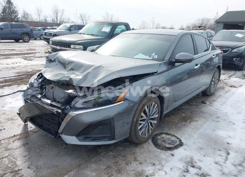 Photo 2 of 2023 Nissan Altima SV INTELLIGENT AWD (VIN 1N4BL4DW4PN393817)