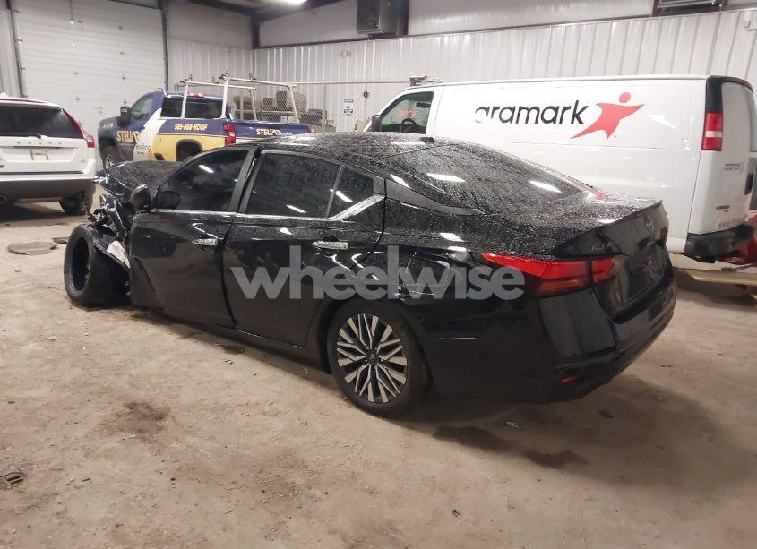 Photo 3 of 2024 Nissan Altima SV INTELLIGENT AWD (VIN 1N4BL4DW4RN352591)