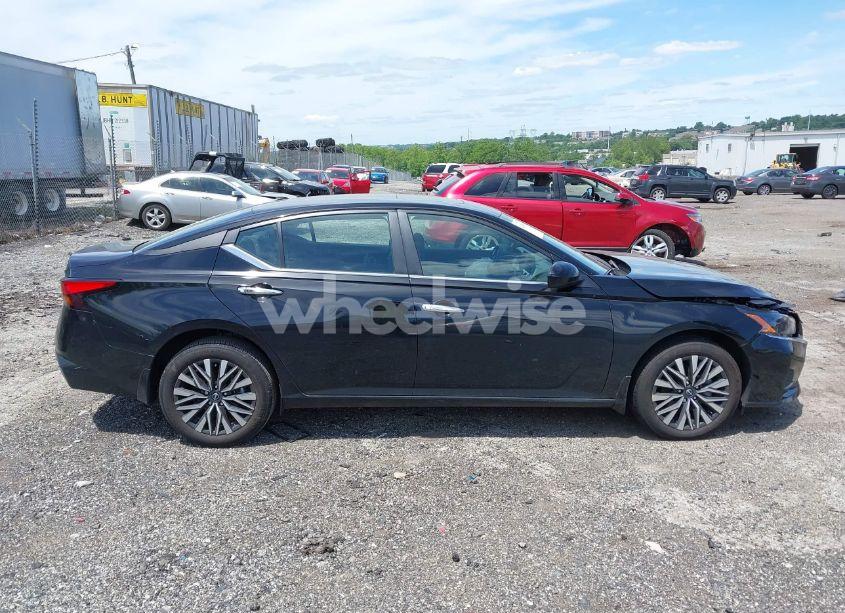 Photo 13 of 2024 Nissan Altima SV INTELLIGENT AWD (VIN 1N4BL4DW4RN395263)