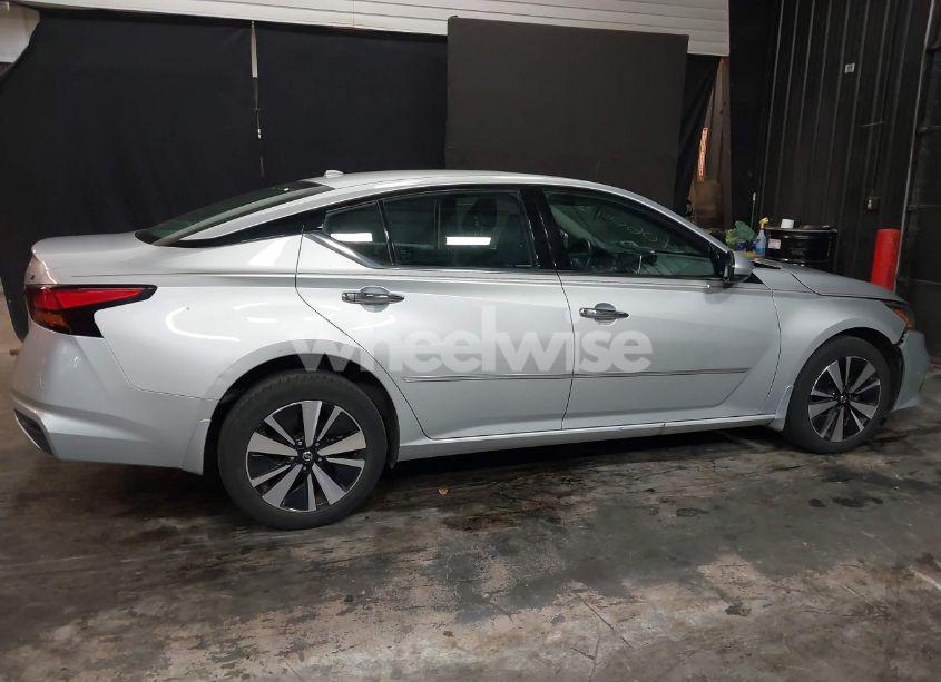 Photo 13 of 2020 Nissan Altima SV INTELLIGENT AWD (VIN 1N4BL4DW5LC175181)