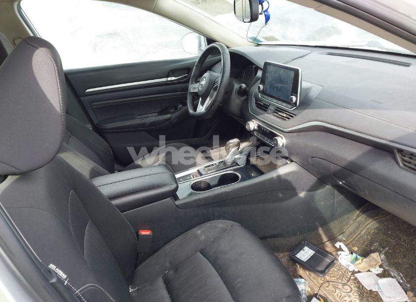 Photo 5 of 2020 Nissan Altima SV INTELLIGENT AWD (VIN 1N4BL4DW5LC182177)