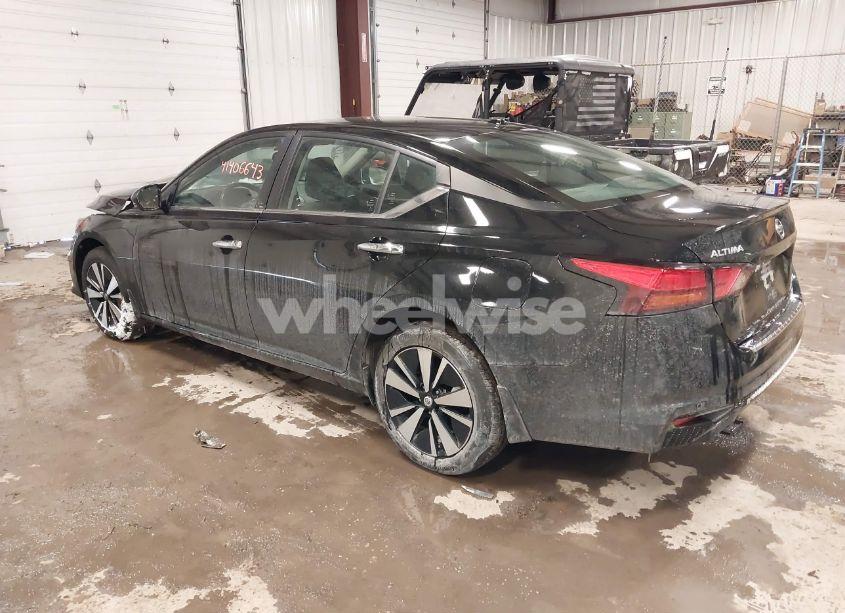 Photo 3 of 2022 Nissan Altima SV INTELLIGENT AWD (VIN 1N4BL4DW5NN348091)