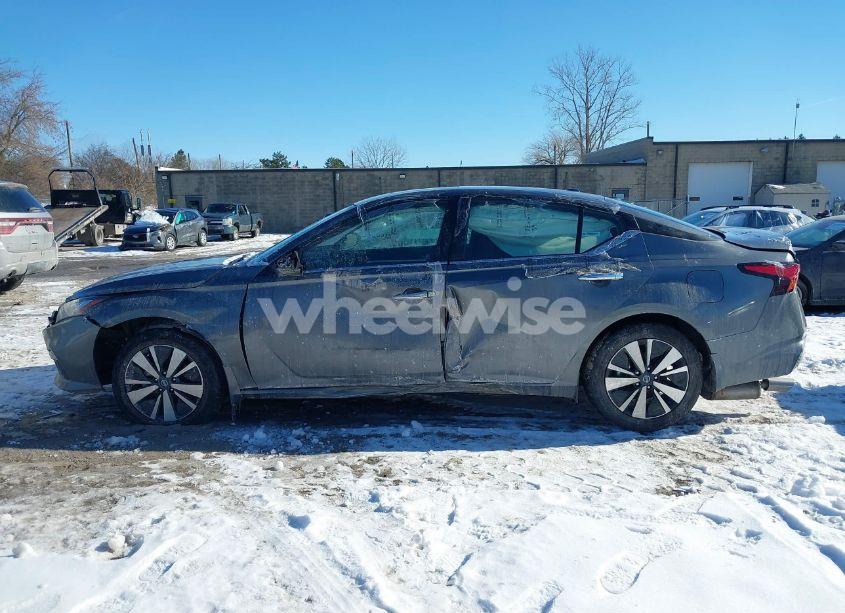 Photo 14 of 2022 Nissan Altima SV INTELLIGENT AWD (VIN 1N4BL4DW5NN384590)