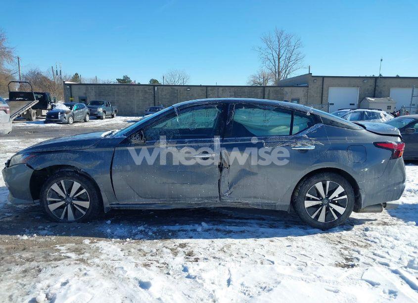 Photo 6 of 2022 Nissan Altima SV INTELLIGENT AWD (VIN 1N4BL4DW5NN384590)