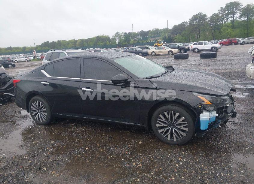 Photo 13 of 2023 Nissan Altima SV INTELLIGENT AWD (VIN 1N4BL4DW5PN309312)