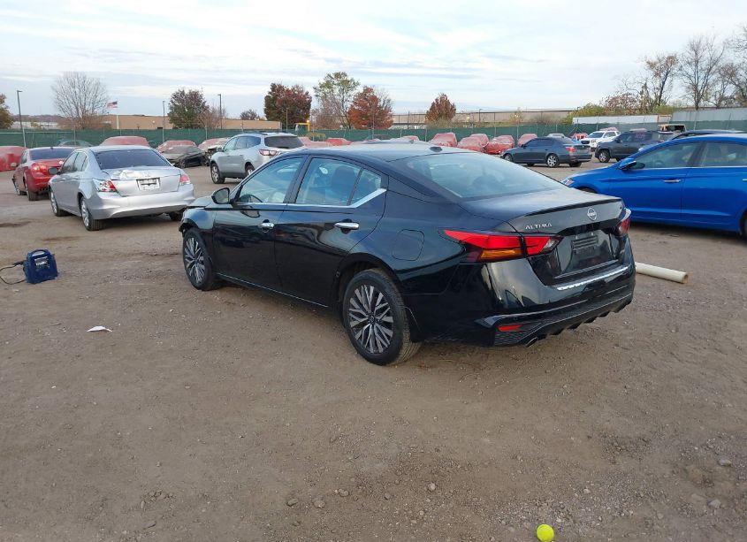 Photo 3 of 2023 Nissan Altima SV INTELLIGENT AWD (VIN 1N4BL4DW5PN339829)