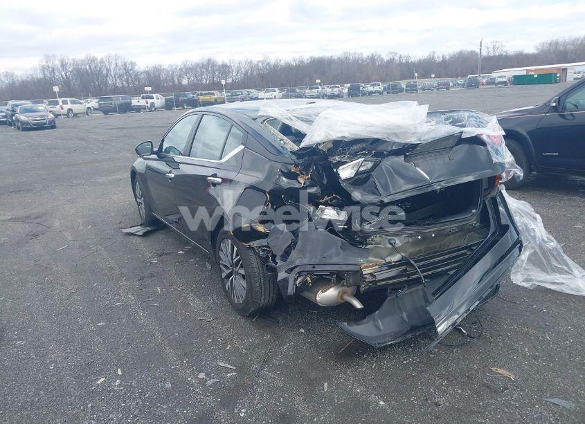 Photo 3 of 2024 Nissan Altima SV INTELLIGENT AWD (VIN 1N4BL4DW5RN325030)