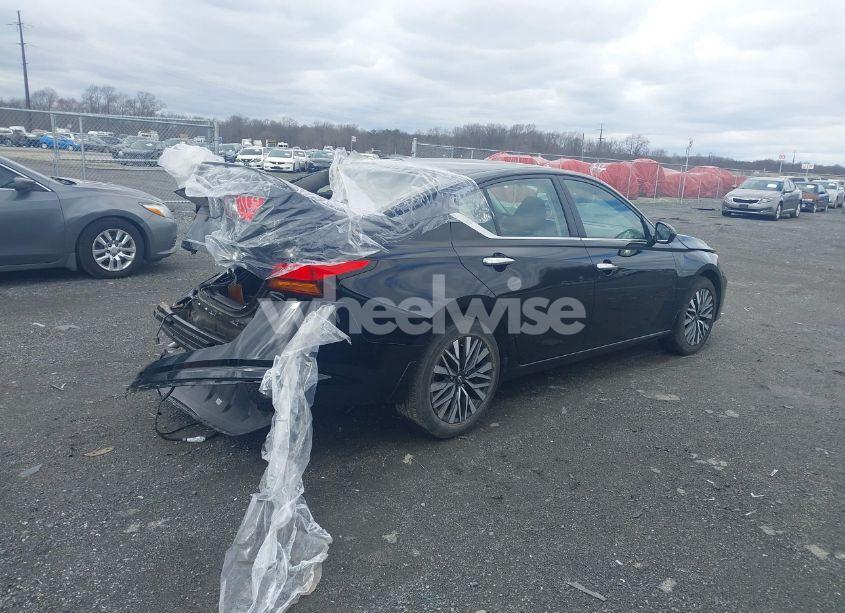 Photo 4 of 2024 Nissan Altima SV INTELLIGENT AWD (VIN 1N4BL4DW5RN325030)