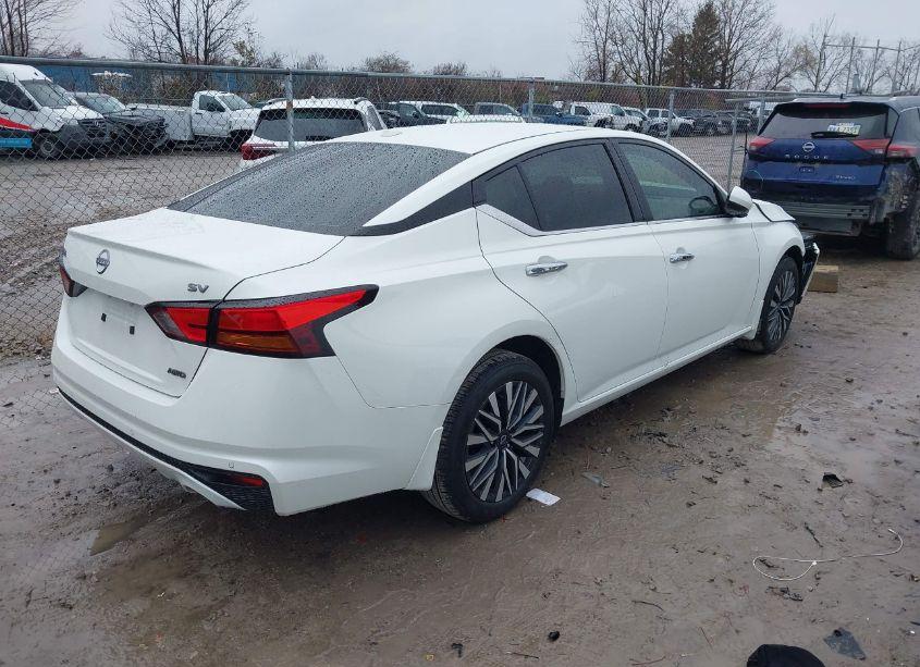 Photo 4 of 2024 Nissan Altima SV INTELLIGENT AWD (VIN 1N4BL4DW5RN385356)