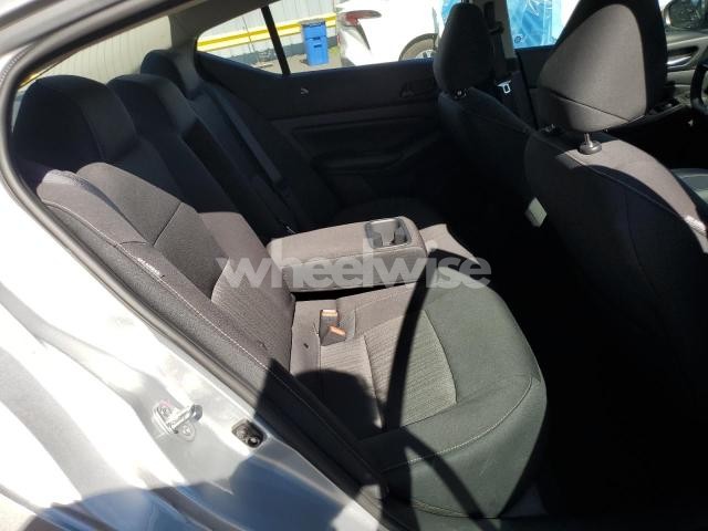 Photo 2 of 2024 NISSAN ALTIMA SV (VIN 1N4BL4DW5RN417898)