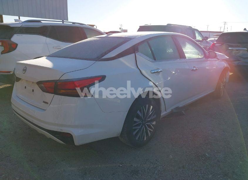 Photo 4 of 2025 Nissan Altima SV AWD (VIN 1N4BL4DW5SN352587)