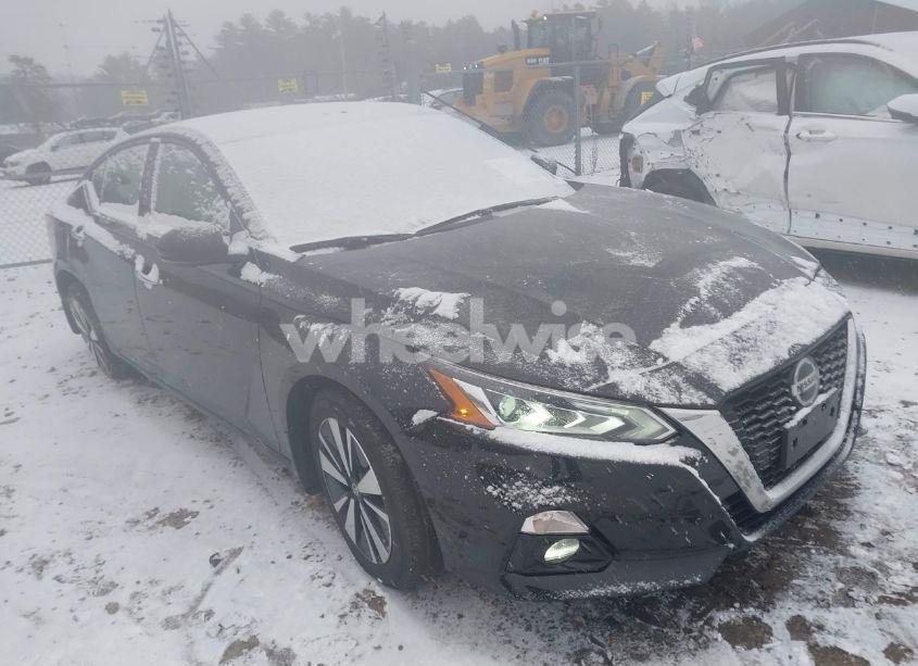 2019 Nissan Altima 2.5 SV (VIN 1N4BL4DW6KC136856) main photo