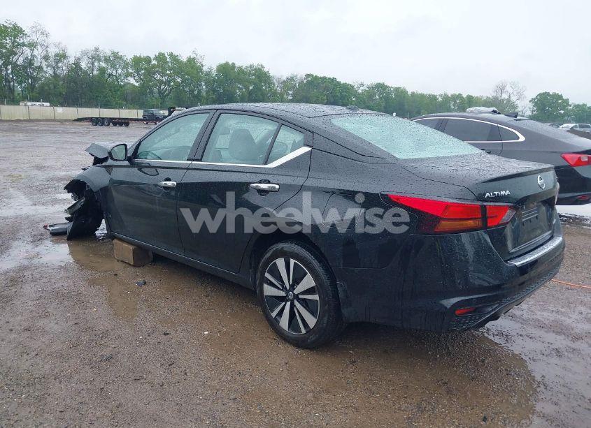 Photo 3 of 2019 Nissan Altima 2.5 SV (VIN 1N4BL4DW6KC243888)