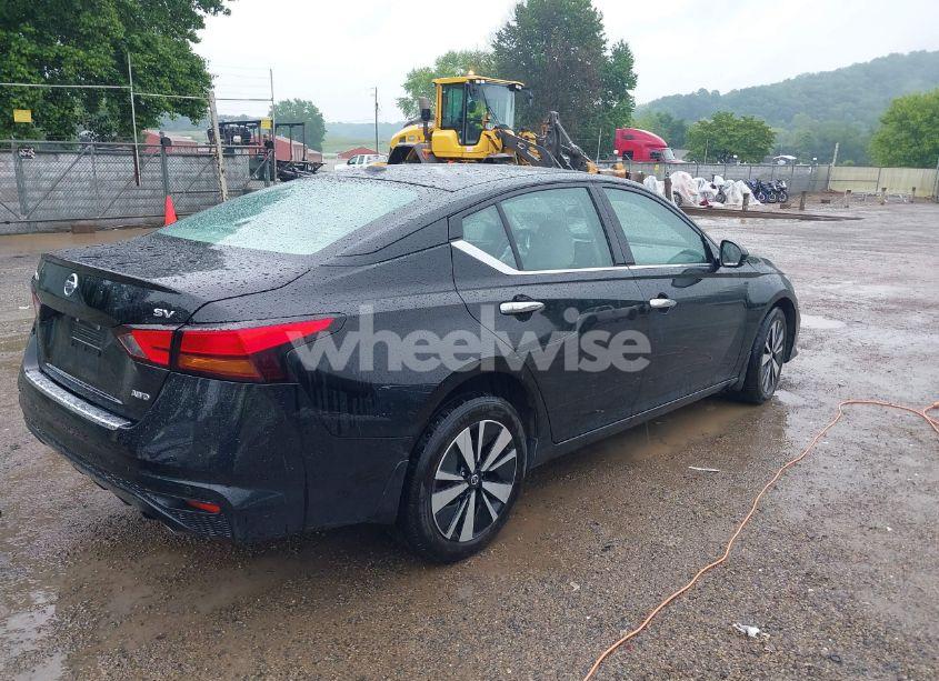 Photo 4 of 2019 Nissan Altima 2.5 SV (VIN 1N4BL4DW6KC243888)