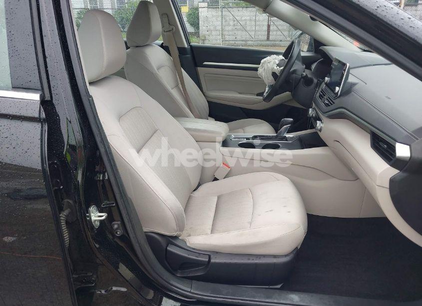 Photo 5 of 2019 Nissan Altima 2.5 SV (VIN 1N4BL4DW6KC243888)