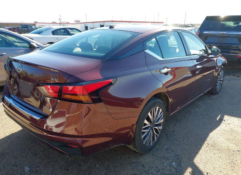 Photo 4 of 2023 Nissan Altima SV INTELLIGENT AWD (VIN 1N4BL4DW6PN312784)