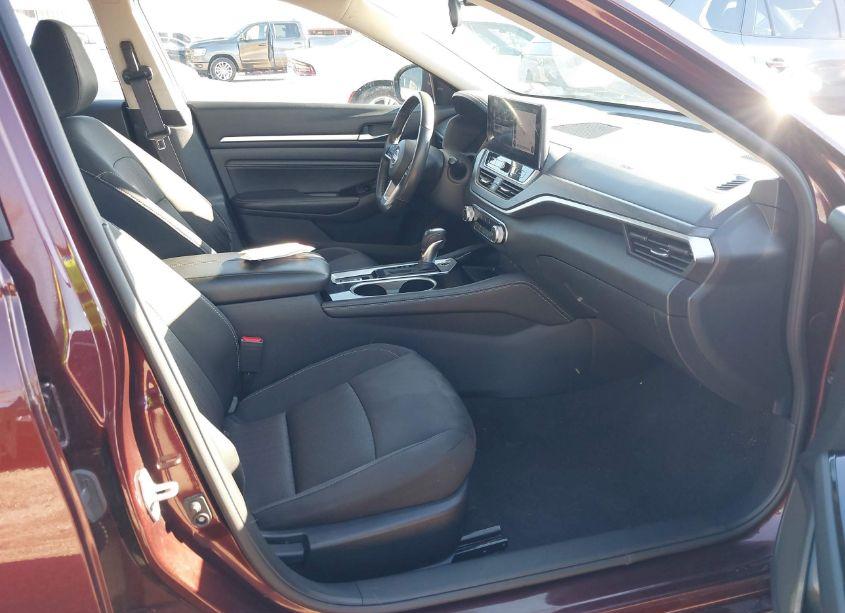 Photo 5 of 2023 Nissan Altima SV INTELLIGENT AWD (VIN 1N4BL4DW6PN312784)