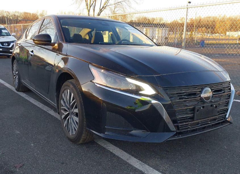 2023 Nissan Altima SV INTELLIGENT AWD (VIN 1N4BL4DW6PN413873) main photo