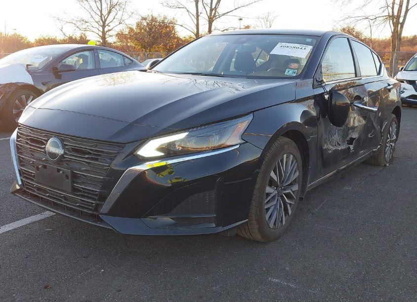 Photo 2 of 2023 Nissan Altima SV INTELLIGENT AWD (VIN 1N4BL4DW6PN413873)