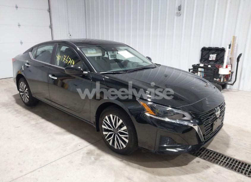 2024 Nissan Altima SV INTELLIGENT AWD (VIN 1N4BL4DW6RN326218) main photo