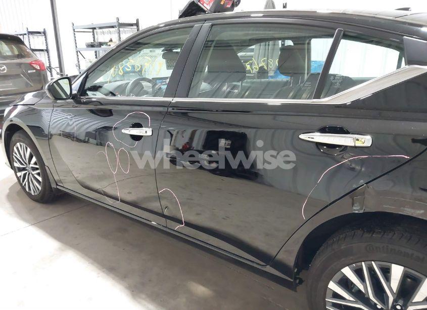 Photo 18 of 2024 Nissan Altima SV INTELLIGENT AWD (VIN 1N4BL4DW6RN326218)