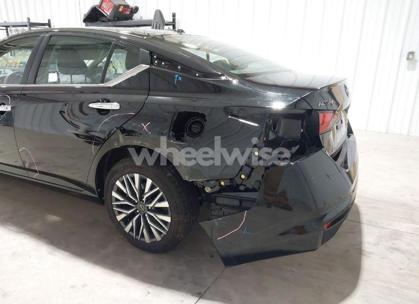 Photo 6 of 2024 Nissan Altima SV INTELLIGENT AWD (VIN 1N4BL4DW6RN326218)