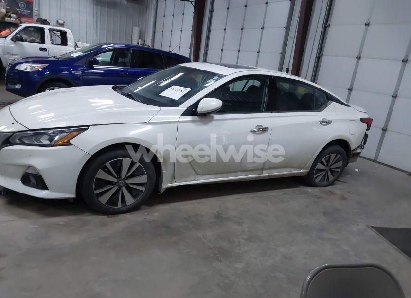 Photo 14 of 2019 Nissan Altima 2.5 SV (VIN 1N4BL4DW7KC205277)