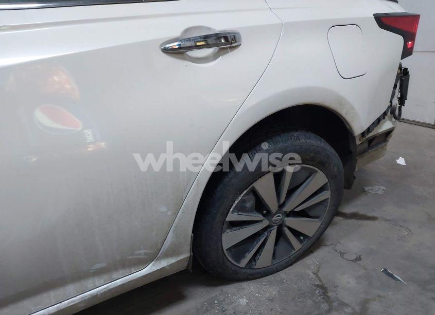 Photo 18 of 2019 Nissan Altima 2.5 SV (VIN 1N4BL4DW7KC205277)