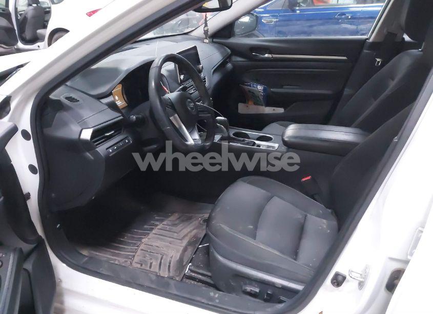 Photo 5 of 2019 Nissan Altima 2.5 SV (VIN 1N4BL4DW7KC205277)