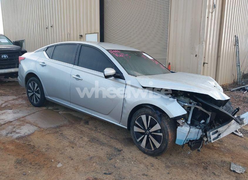 2022 Nissan Altima SV INTELLIGENT AWD (VIN 1N4BL4DW7NN366270) main photo